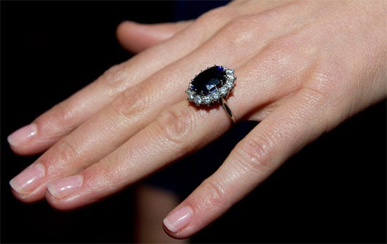 Kate_Middleton_Engagement_Ring